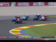 Secuencia de la caída múltiple en la última curva de Valencia en Moto3 2 Caida Vazquez Fenati Antonelli 1