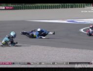 Secuencia de la caída múltiple en la última curva de Valencia en Moto3 17 Caida Vazquez Fenati Antonelli 16