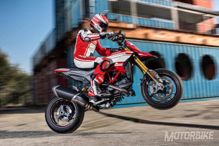 Ducati-2016_Hypermotard-939_2
