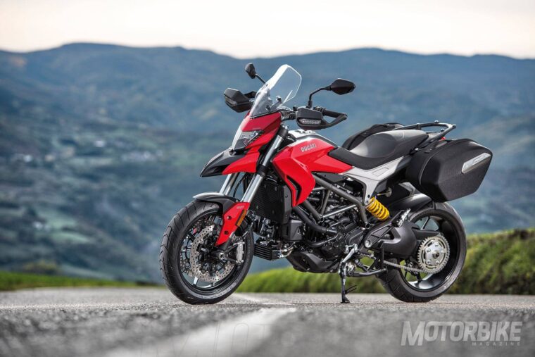 Ducati-2016_Hypermotard-939_4