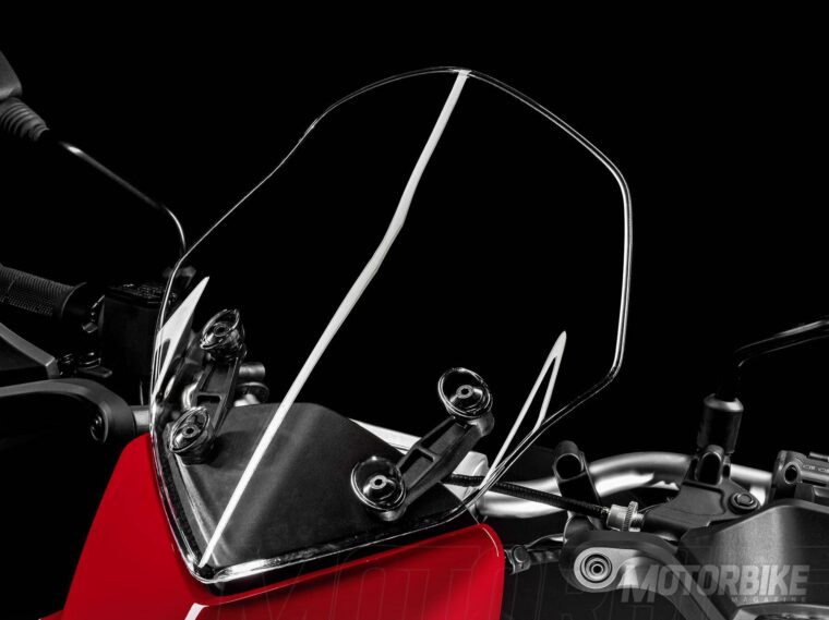 Ducati-2016_Hypermotard-939_9