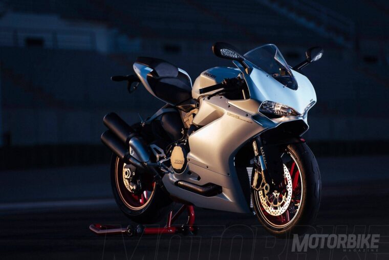 Ducati 959 Panigale 2016 fotos estaticas