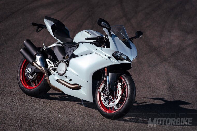 Ducati 959 Panigale 2016 fotos estaticas