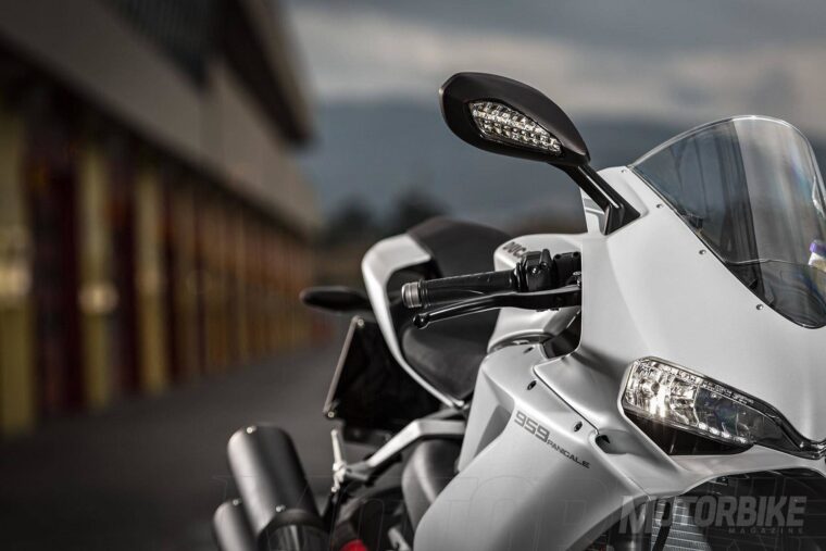 Ducati 959 Panigale 2016 fotos estaticas