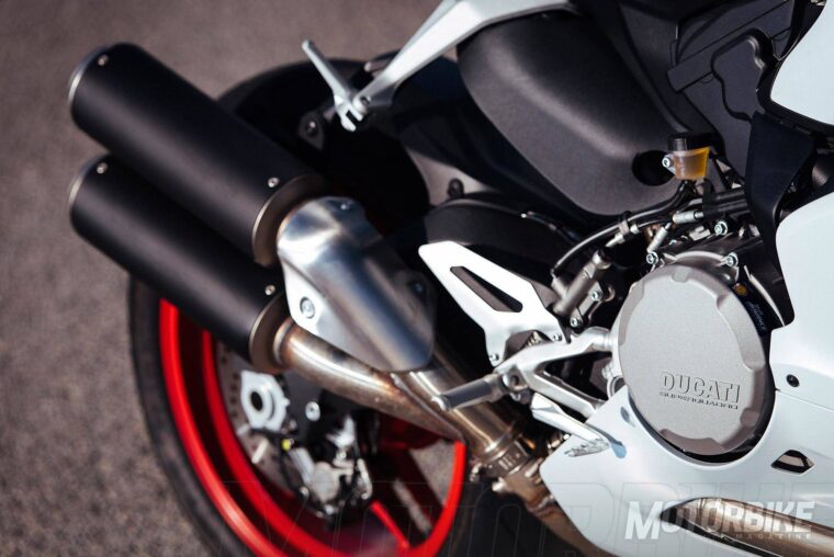 Ducati 959 Panigale 2016 fotos estaticas