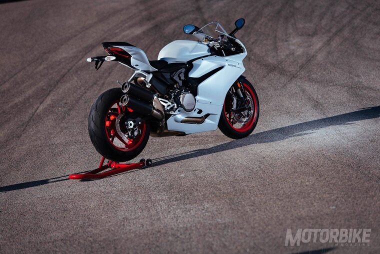 Ducati 959 Panigale 2016 fotos estaticas
