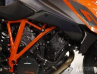 Nueva KTM 1290 Super Duke GT 2016: una deportiva encerrada en una trail 10 KTM 1290 Super Duke GT 2016 1