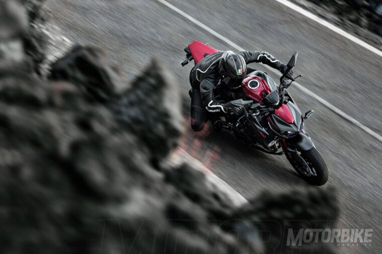 Kawasaki Z1000 Sugomi Edition 2016 - Motorbike Magazine