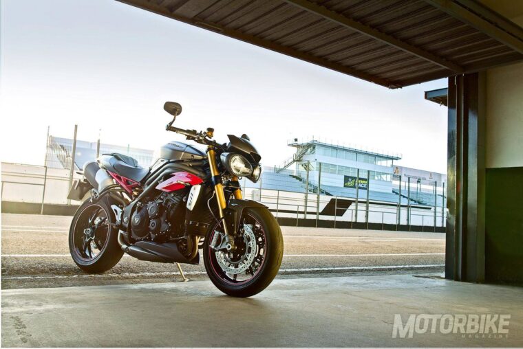 Triumph-Speed-Triple-R-2016_2