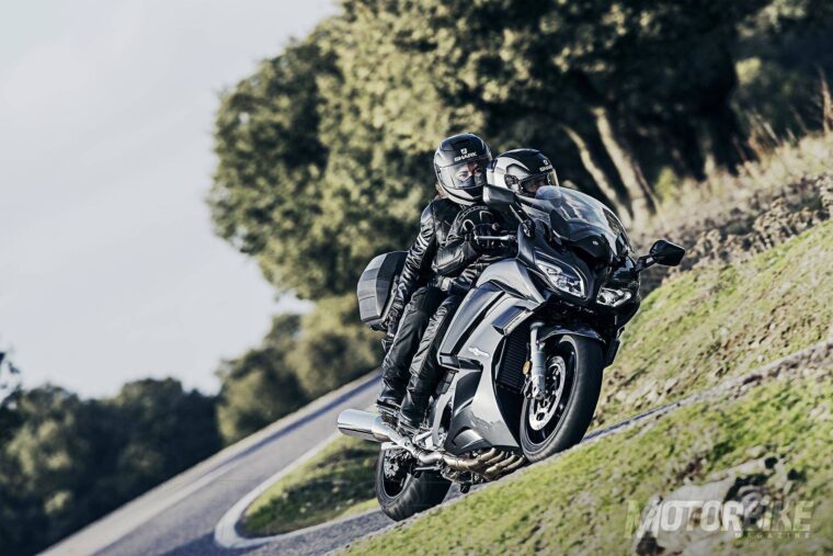 Yamaha FJR1300 2016 1