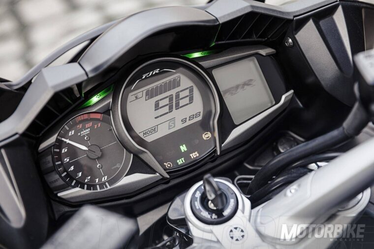 Yamaha-FJR1300-2016_3