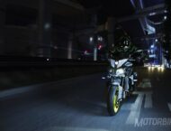 Face to face: Yamaha MT-10 vs Yamaha YZF-R1 12 Yamaha MT 10 2016 06