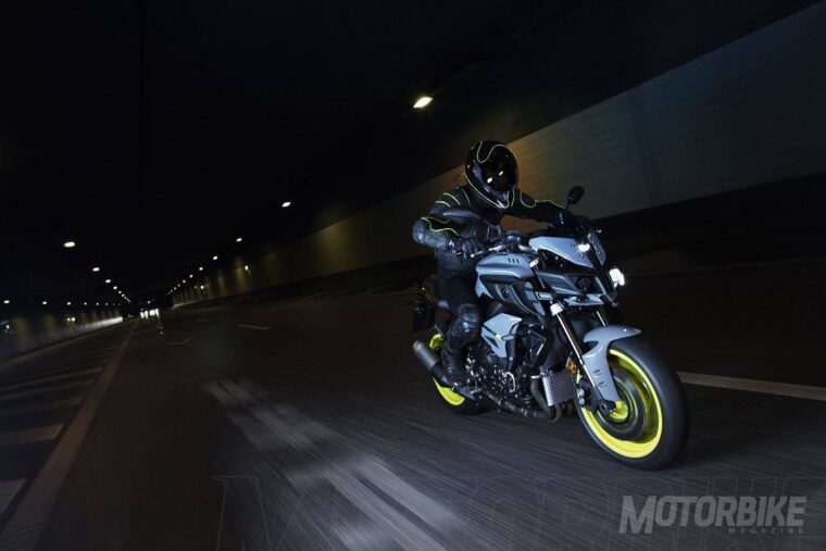 Yamaha MT-10 2016 07