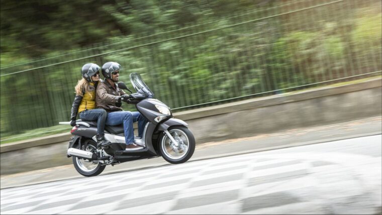 Yamaha X-City 250 2015 1 Yamaha X-City 250 2016