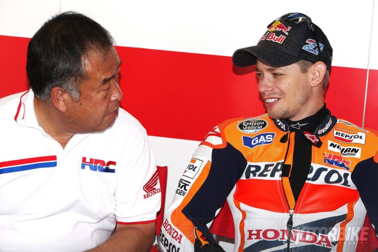 Casey Stoner: «Rossi arruinó su propia temporada» 2 Casey Stoner - Motorbike Magazine