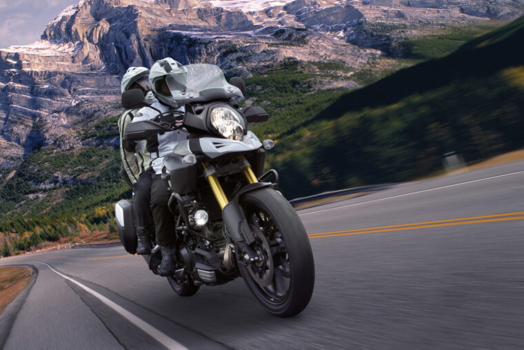 DL1000AL4_action_5_4