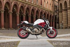 Ducati Monster 821 2015 004