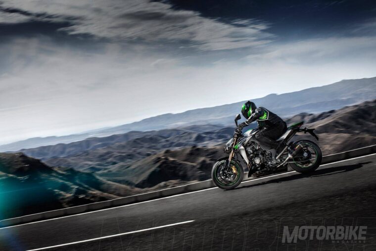 Kawasaki-Z1000_1