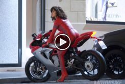  Play Penelope Cruz MV Agusta