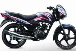 TVS Sport, la moto de 500 euros que consume un litro a los cien 13 TVS Sport