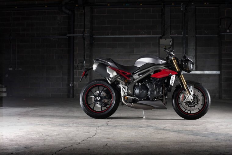 Triumph Speed Triple R 2016