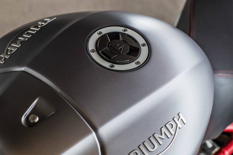 Triumph Speed Triple R 2016