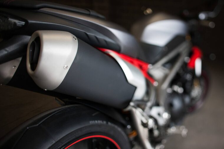 Triumph Speed Triple R 2016