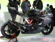 TVS Akula - BMW G 310 RR