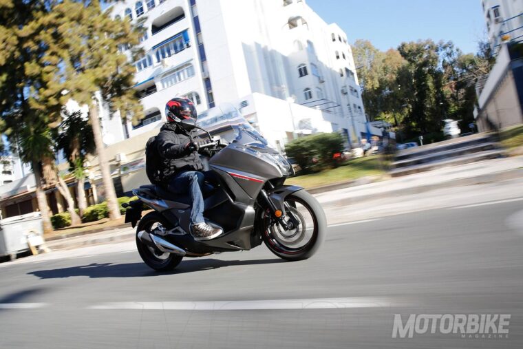 Honda Integra 750 2016 prueba