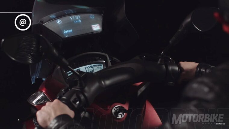 Samsung pantalla inteligente Yamaha Tricity 010