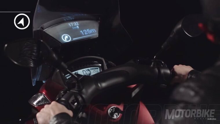 Samsung pantalla inteligente Yamaha Tricity 06