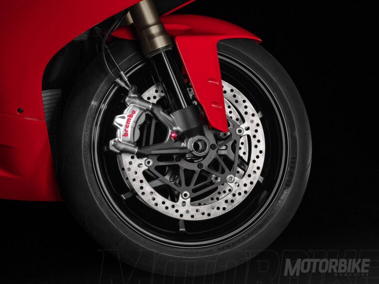 ducati-1299-panigale-2015-32