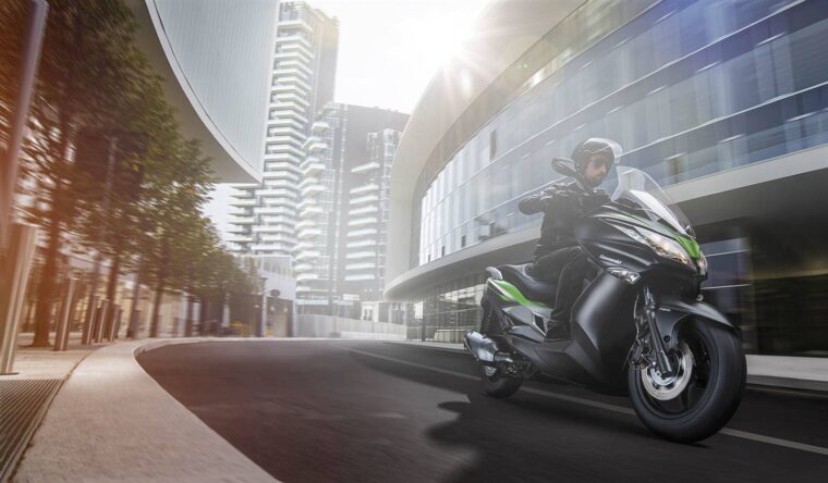 kawasaki-j300-2014-41