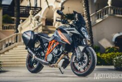ktm 1290 super duke gt 2016 117