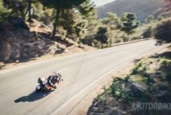 ktm 1290 super duke gt 2016 210