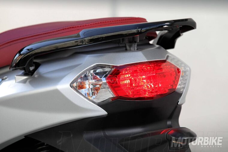 peugeot-tweet-125-evo-19