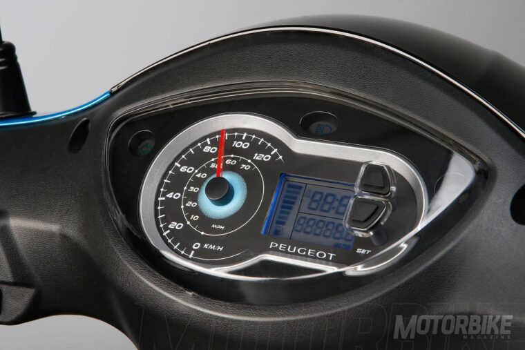 peugeot-tweet-125-evo-31