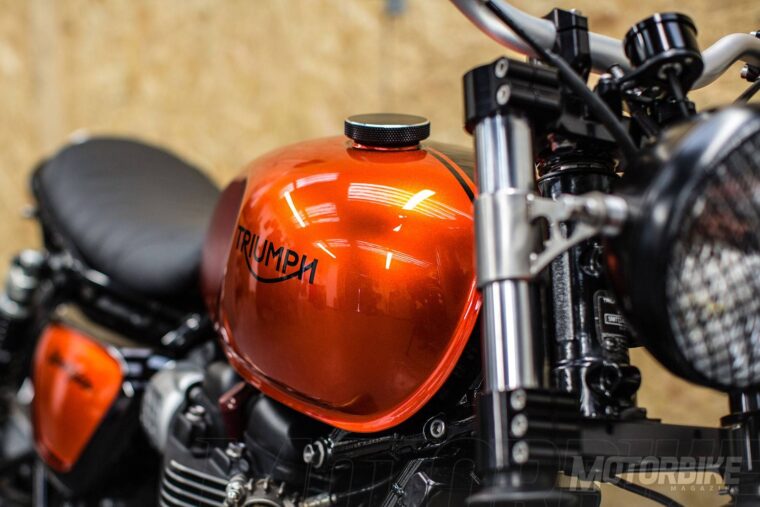 triumph-street-twin-down-and-out-15