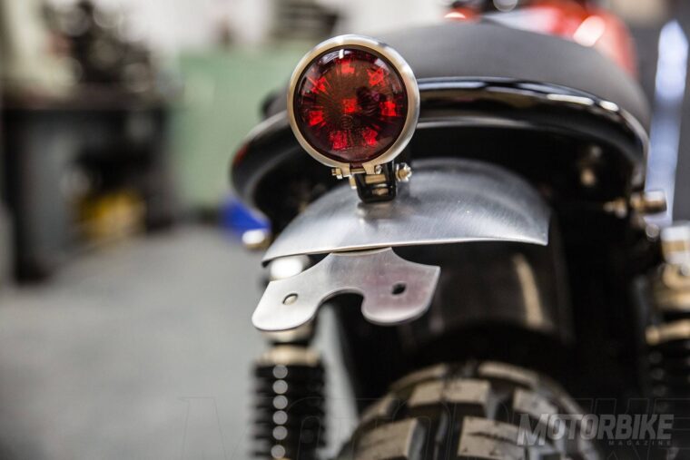 triumph-street-twin-down-and-out-28