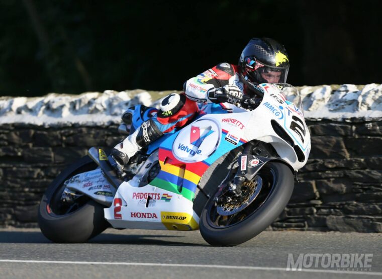 Bruce-Anstey-TT-Isla-de-Man 2016 01
