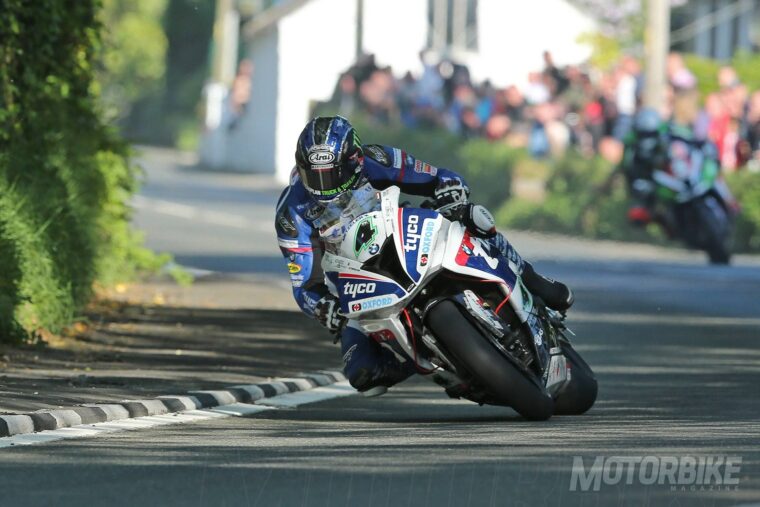 Ian-Hutchinson-TT-Isla-de-Man-2016