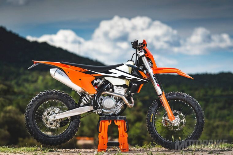 KTM2017 - 3