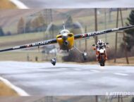 Video KTM Super Duke vs Avion Red Bull 04