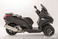peugeot metropolis 400 black edition 03