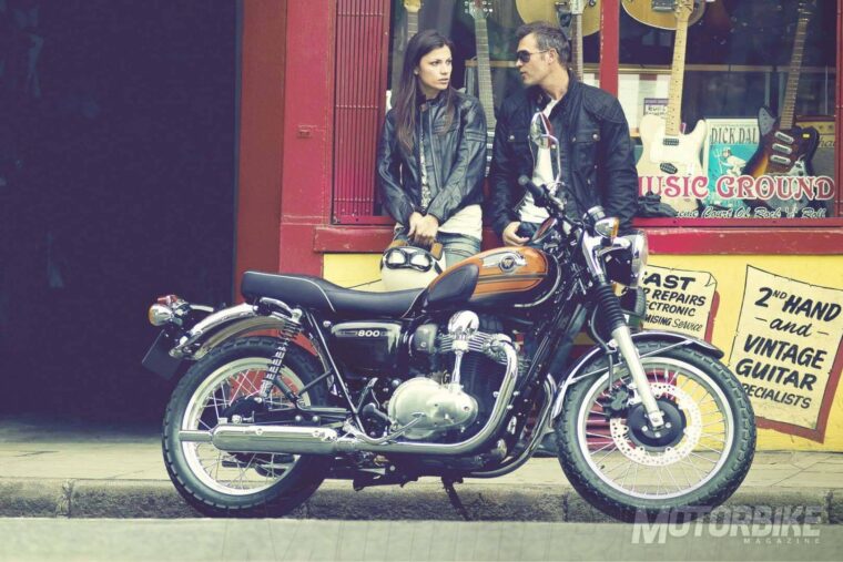 Kawasaki-W800-Final-Edition-02