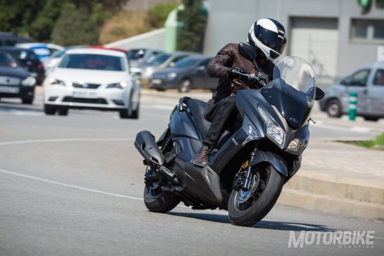 Kymco_Grand_Dink_2016-2