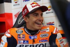 Marc Márquez: «Valentino está bastante cerca y siempre se crece en carrera» 28 MotoGP Sachsenring 2016 Pole 02