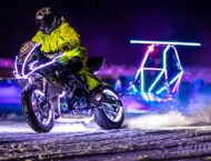 6 consejos fundamentales para hacerse ver en moto 3 stuntfreaksteam led light race