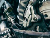 icon triumph thruxton three martini lunch 02