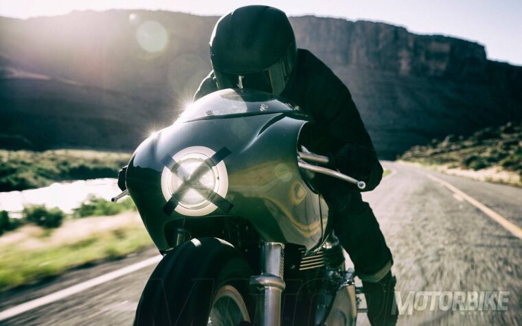 icon-triumph-thruxton-three-martini-lunch-05